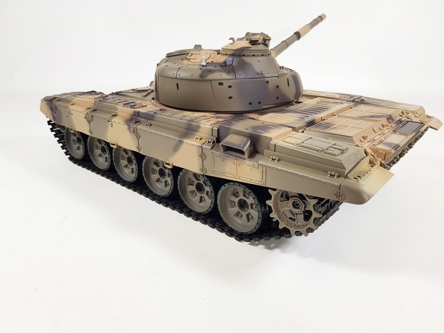 Heng Long 1:16 RC Tank "Russian T90" Smoke Sound BB IR 2.4G Version 7
