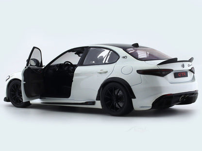 2022 Alfa-Romeo Giulia GTA white 1:18 Solido diecast Scale Model collectible