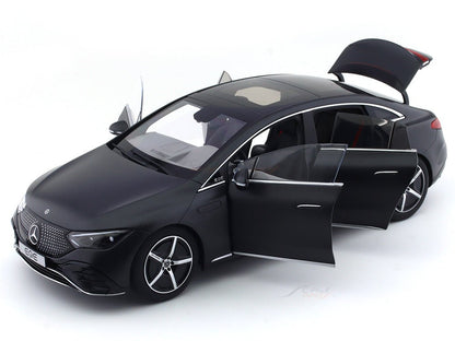 2022 Mercedes-Benz EQE V295 1:18 NZG diecast scale model