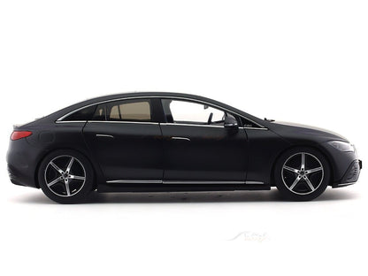 2022 Mercedes-Benz EQE V295 1:18 NZG diecast scale model