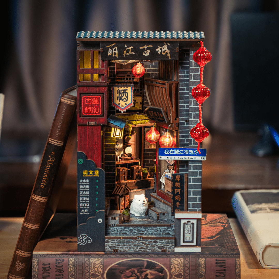 Christmas Holiday Exclusive 8-Kit Gifting Collection