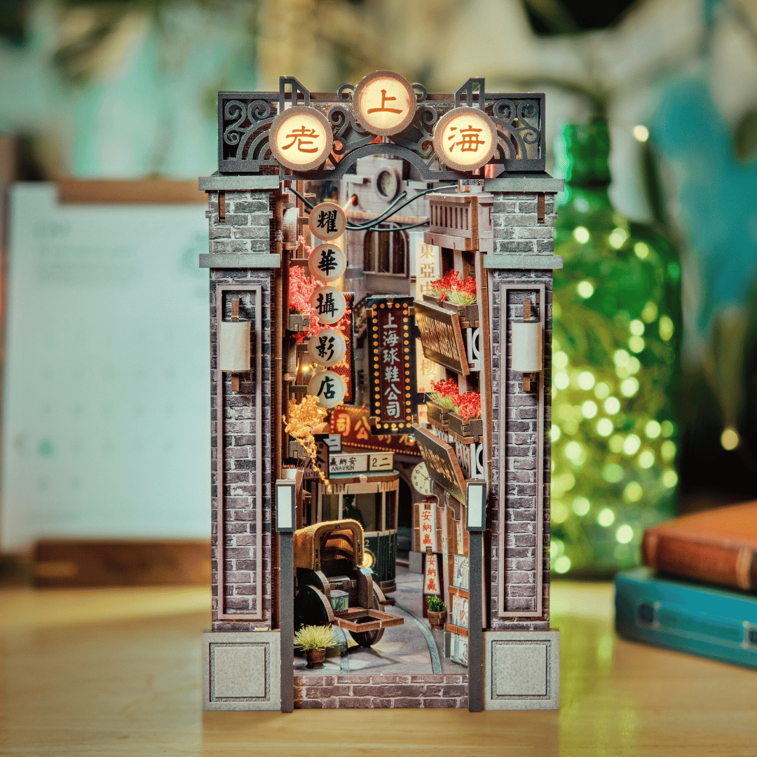 Christmas Holiday Exclusive 8-Kit Gifting Collection