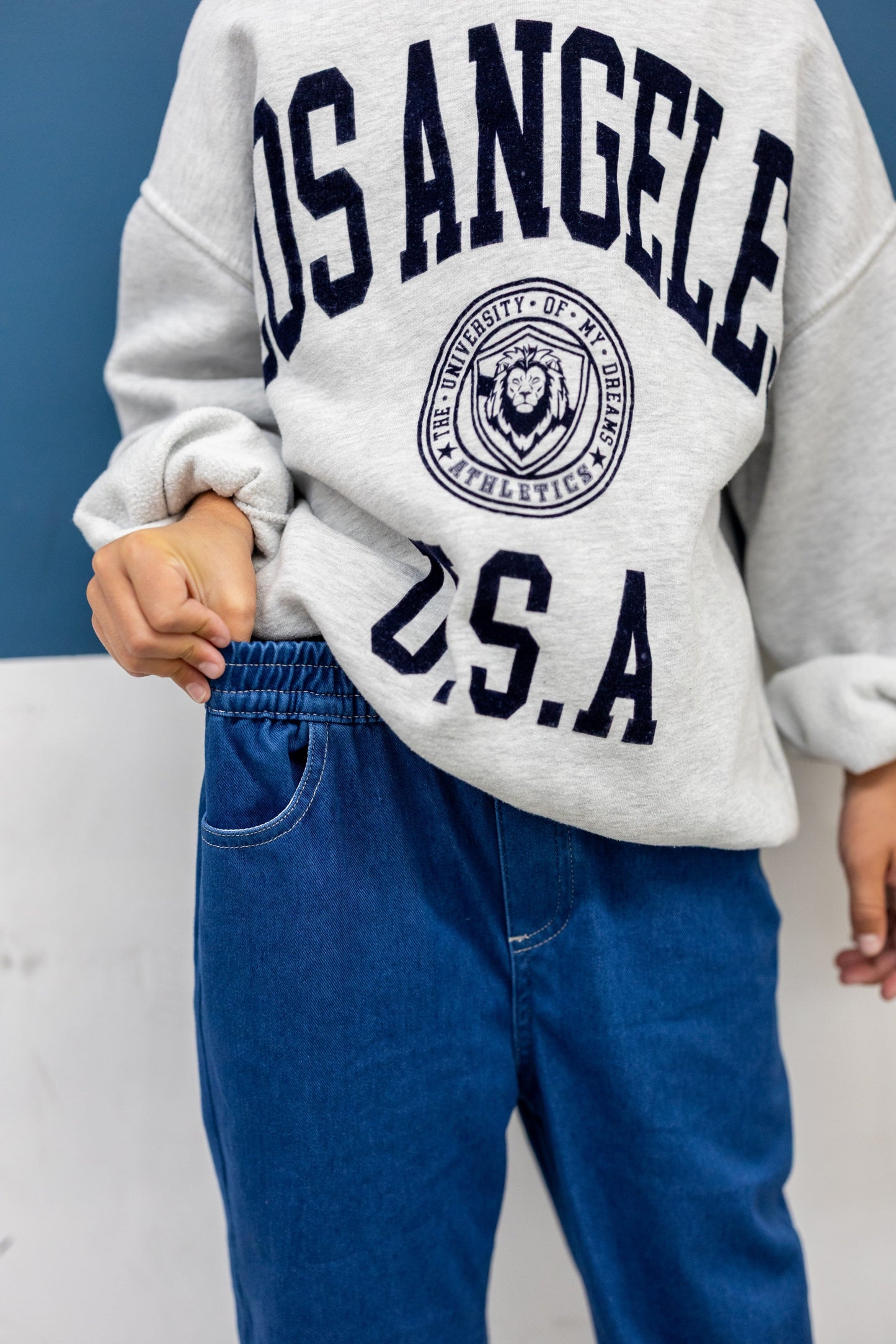Kids Elastic Waist Denim Pants Soft Stretch Comfortable Everyday Jeans with Pockets Deep Blue