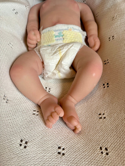 Aurora – Full Body Silicone Reborn Baby Doll | Realistic Newborn Girl