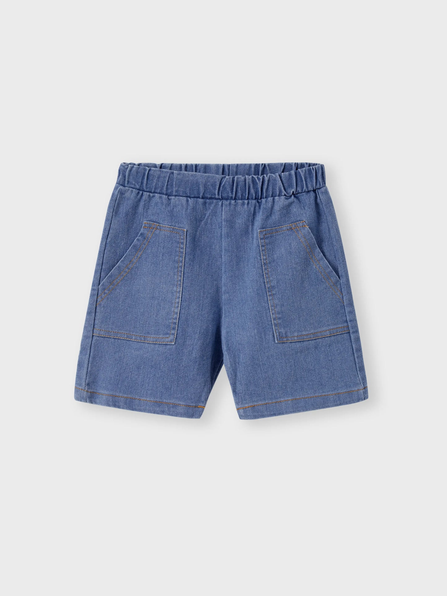 2pcs Toddler Boy Playful Denim Pocket Design Shorts and Vehicle Print Tee set White
