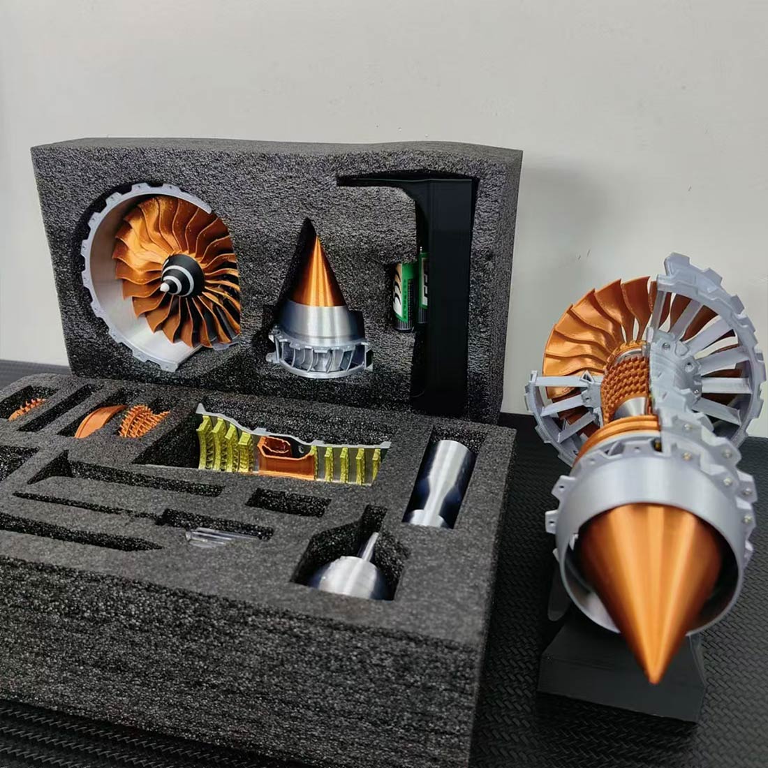 SKYMECHMAN TRENT900 Turbofan Engine Model Kit with LED Light - Turbofan Engine that Works