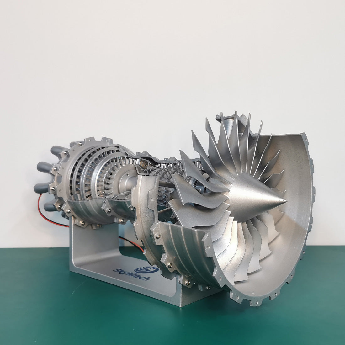 SKYMECH TRENT 900 Turbofan Engine Model Kit - Build Your Own Jet Engine that Works - Working Aircraft Engine Model Educational Toy