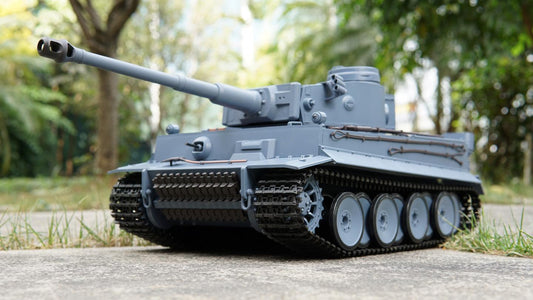 Tiger I V7 with Infrared Battle System (2.4Ghz + Shooter + Smoke + Sound)