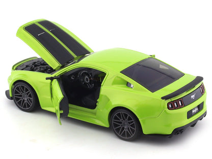 Ford Mustang Streetracer green 1:24 Maisto diecast alloy scale model car