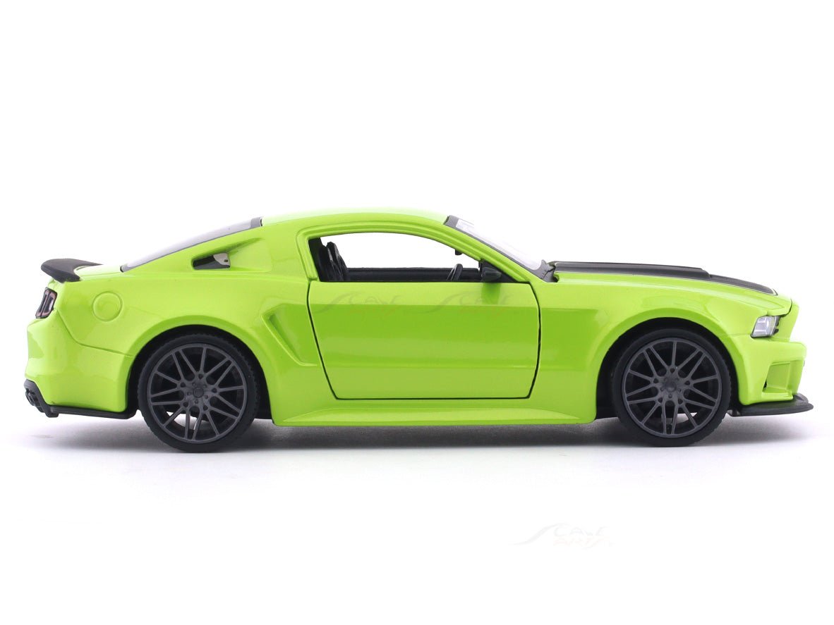 Ford Mustang Streetracer green 1:24 Maisto diecast alloy scale model car