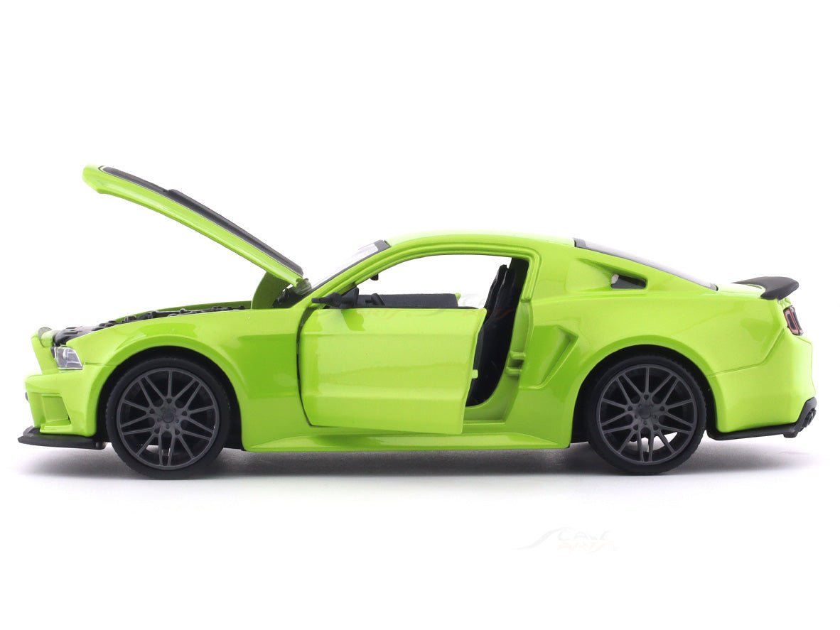 Ford Mustang Streetracer green 1:24 Maisto diecast alloy scale model car