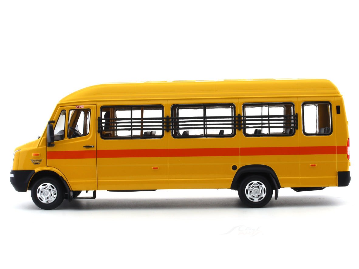 Force / Tempo Traveller School bus 1:24 Dealer Edition diecast Scale Model collectible