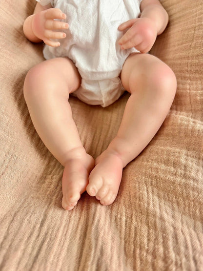 Olivia – Full Body Silicone Reborn Baby Doll | Realistic Newborn Girl