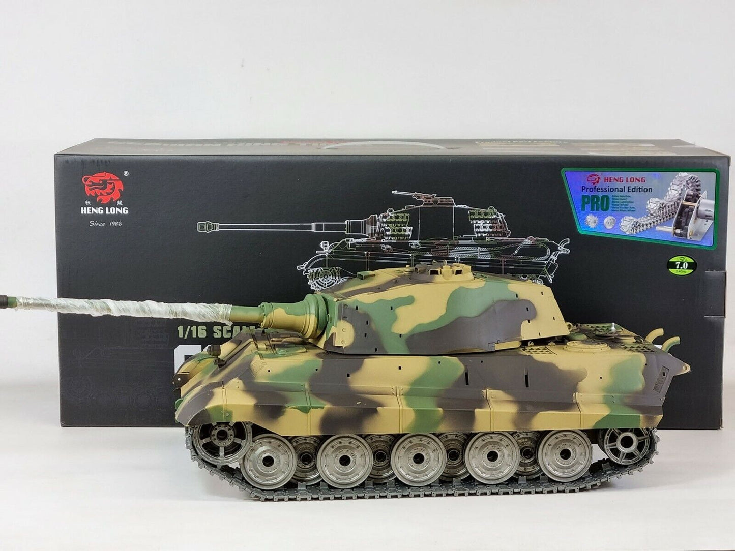 King Tiger Upgraded Metal Tracks, Wheels, Gearbox Barrel Recoil smoke Sound