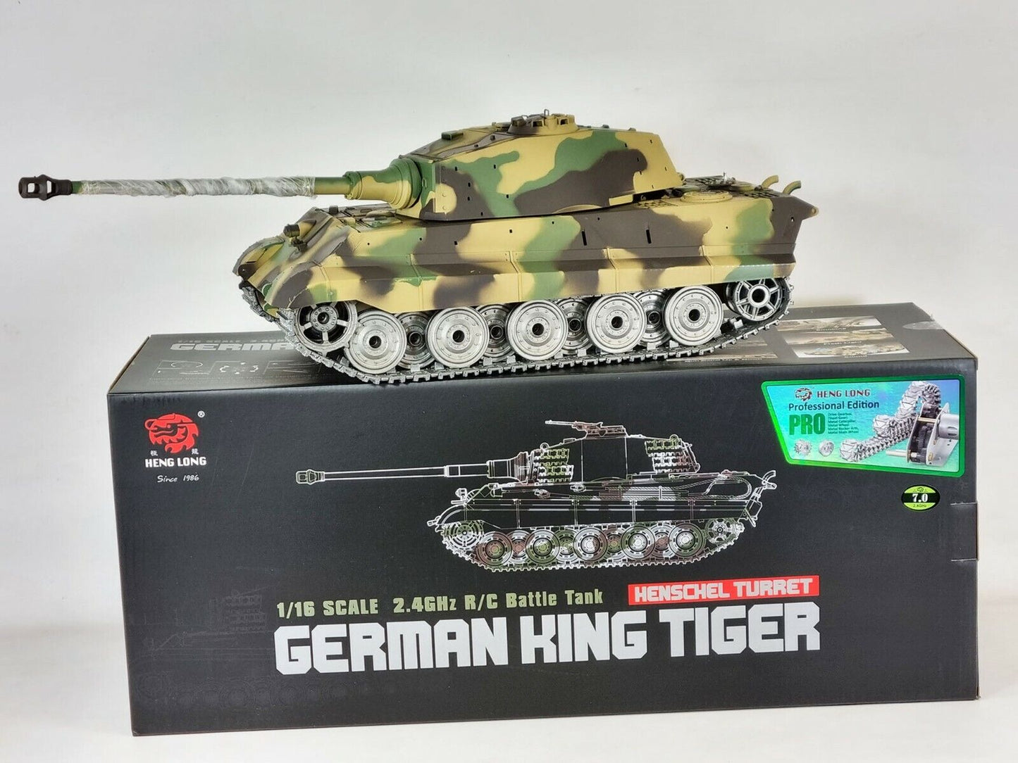 King Tiger Upgraded Metal Tracks, Wheels, Gearbox Barrel Recoil smoke Sound