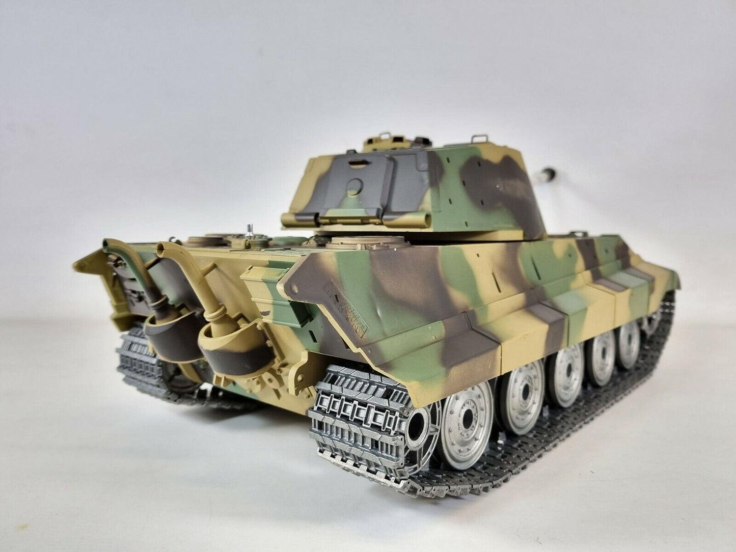 King Tiger Upgraded Metal Tracks, Wheels, Gearbox Barrel Recoil smoke Sound