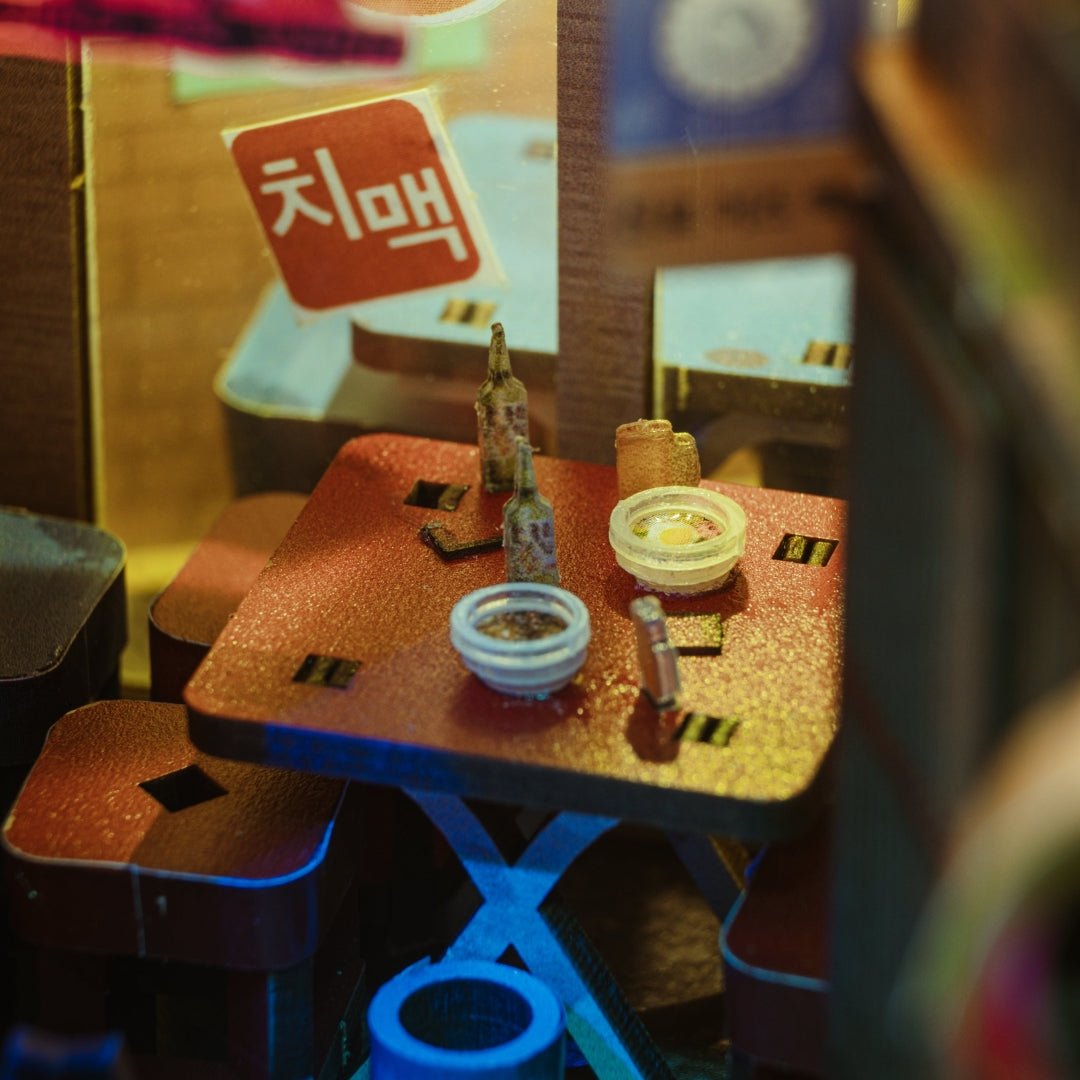 Seoul Hipjiro Book Nook Kit | Christmas Holiday Exclusive