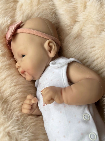 Susie – Full Body Silicone Reborn Baby Doll | Realistic Newborn Girl